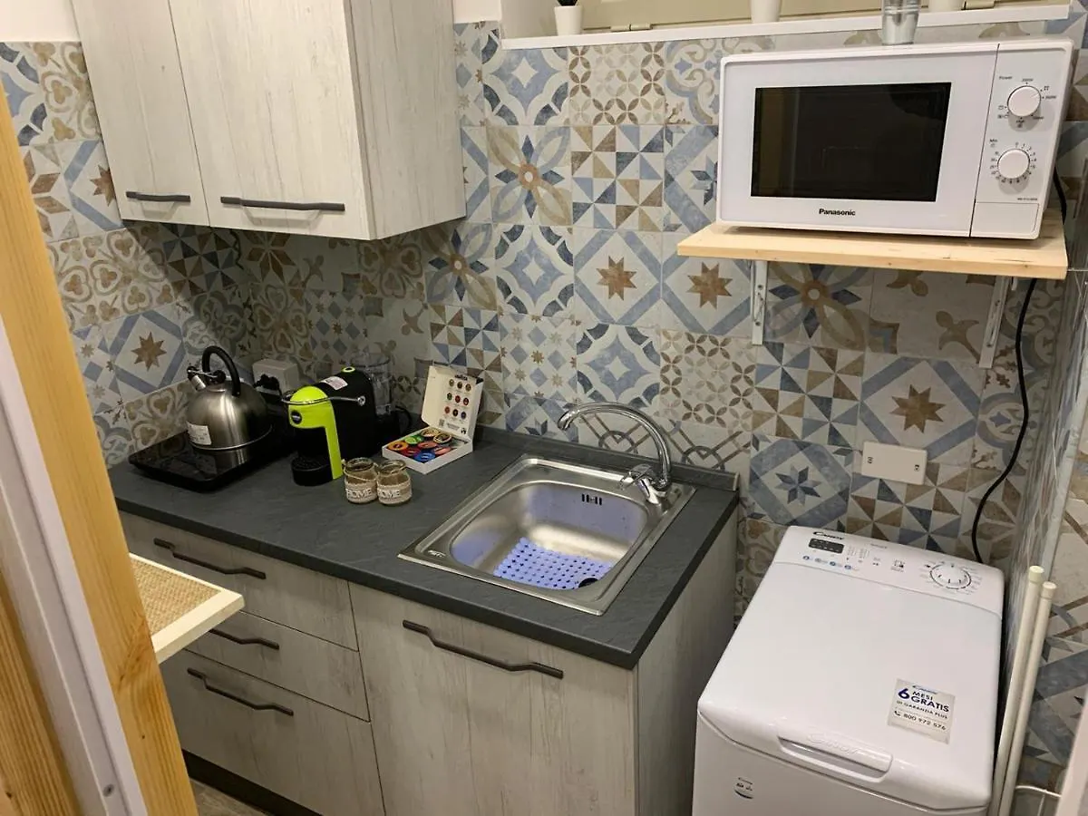 The House Porta Garibaldi Apartment Catania